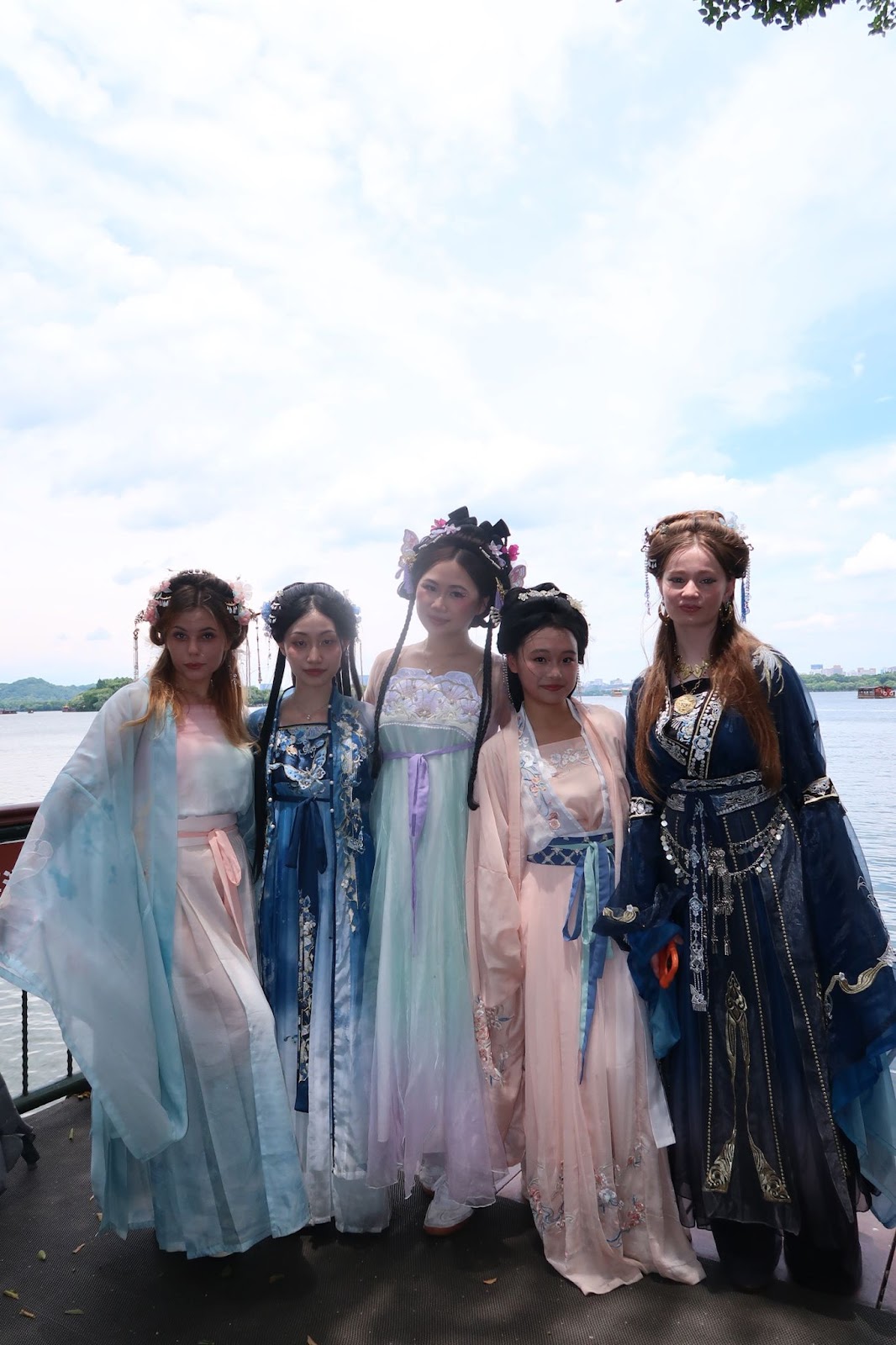 Yuki, an Economics major, chose to intern in Shanghai
