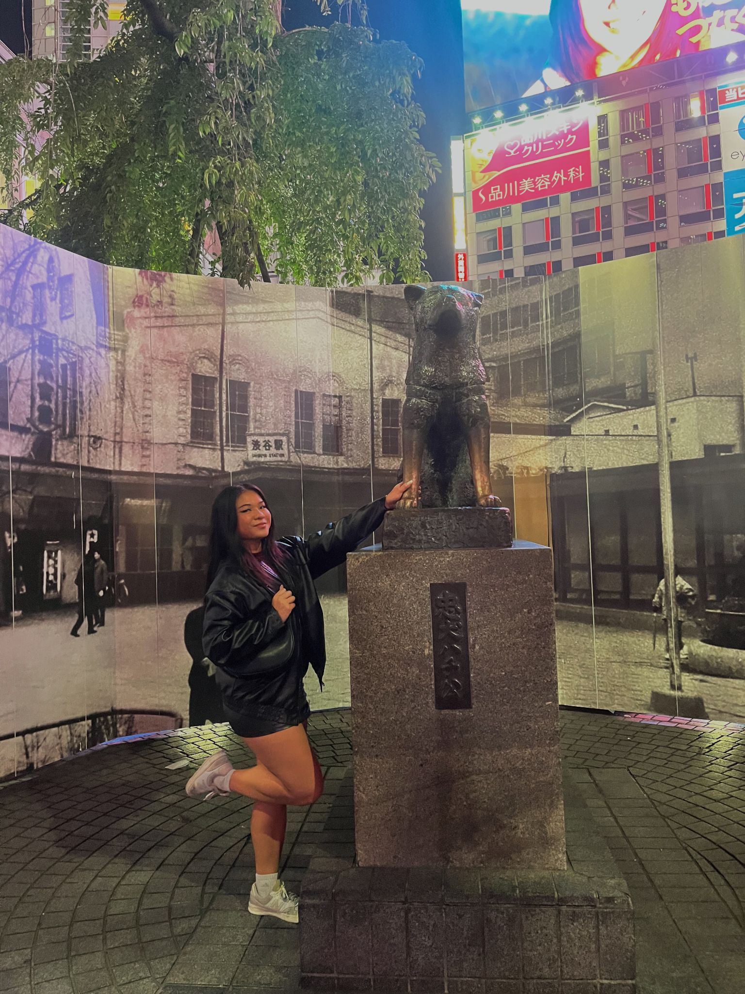 With the iconic Hachiko statue